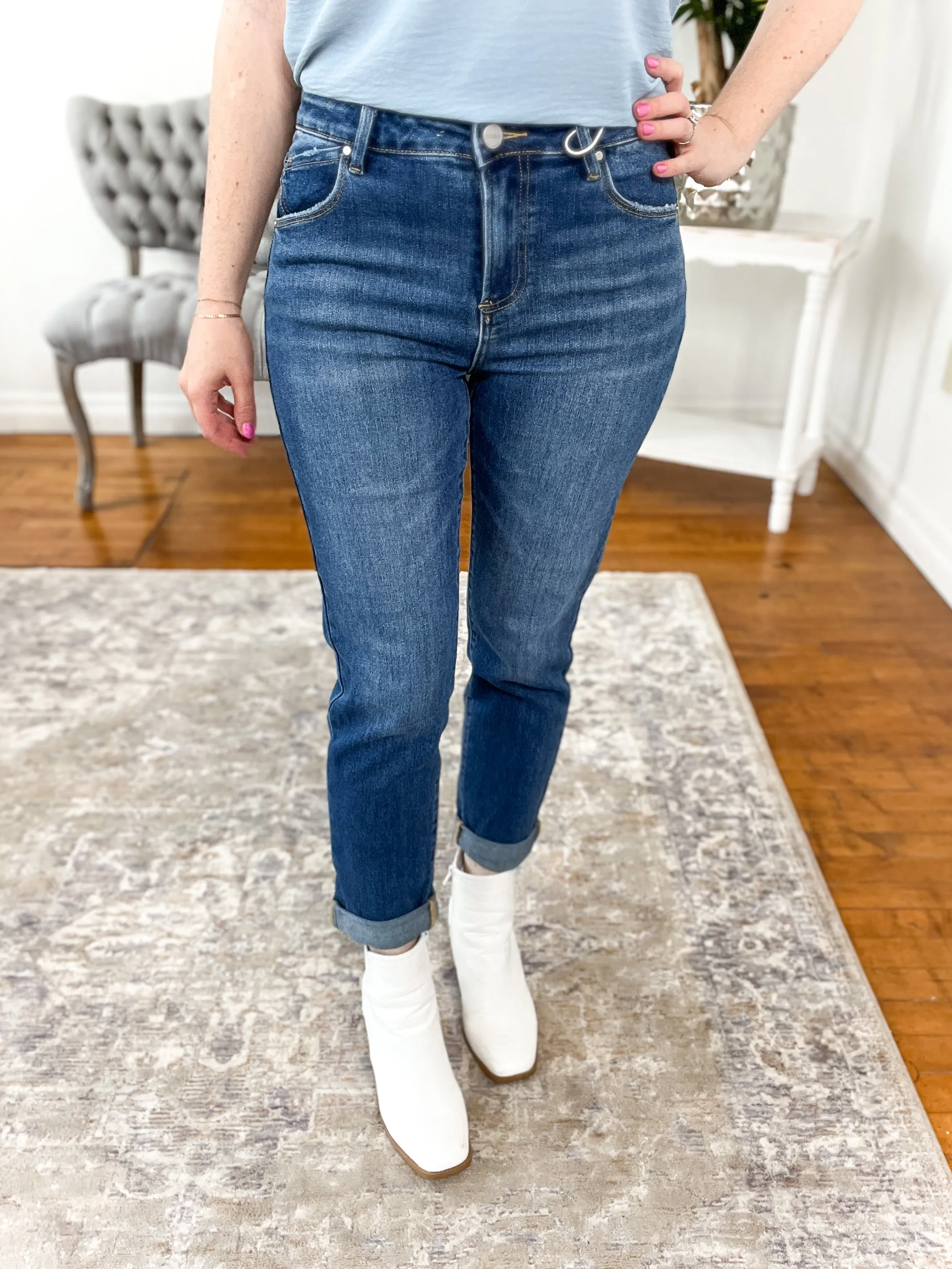 Janet High Rise Relaxed Skinny Risen Jeans