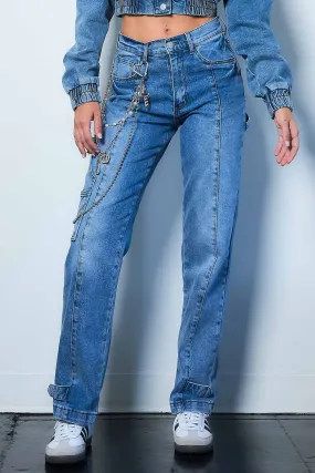 Mid-Rise Baggy Jeans