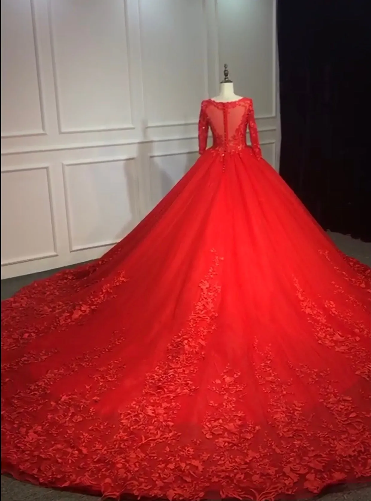 Red long sleeves lace appliqués tulle ball gown skirt wedding prom dress  2021 #112208