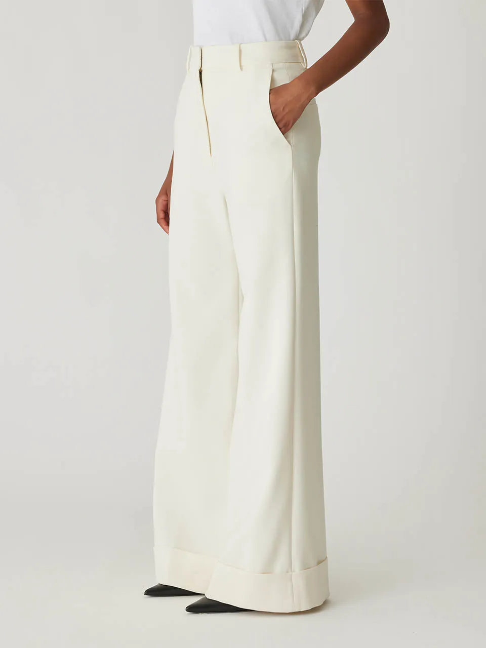 Refined Suiting Wide Leg Trouser