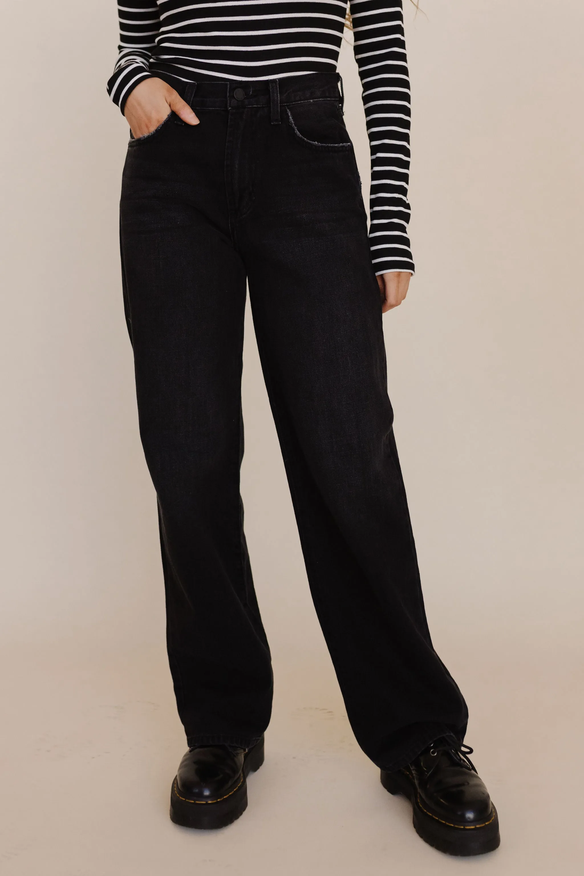 RELAXED STRAIGHT JEANS IN WASHED BLACK BY JUST BLACK DENIM